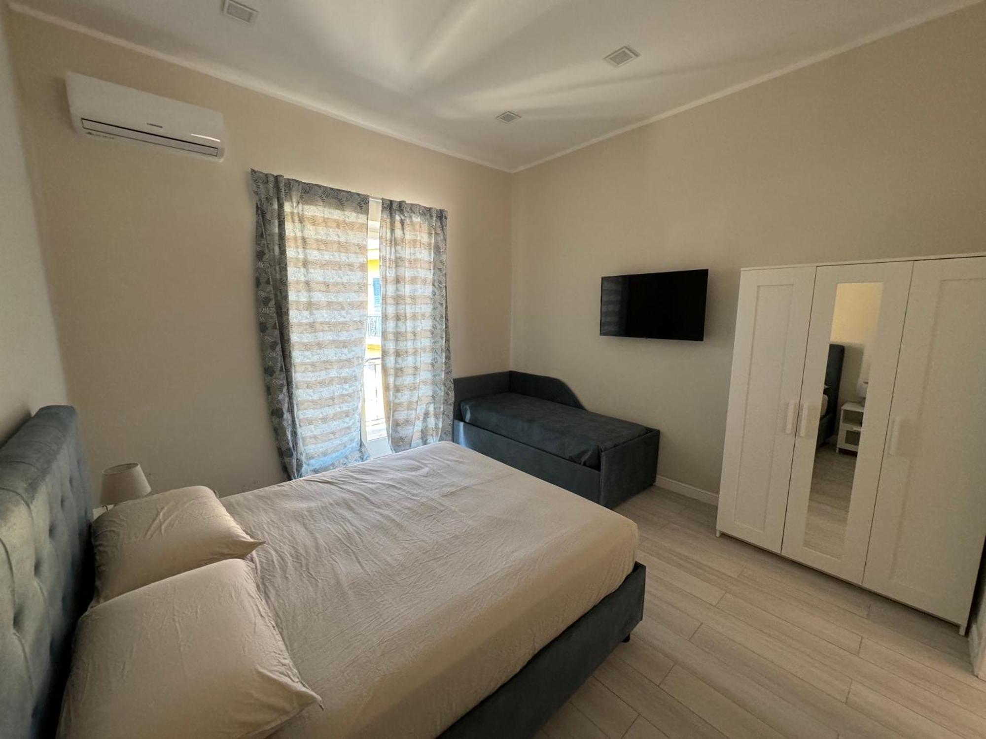 Apartment Airport House *
