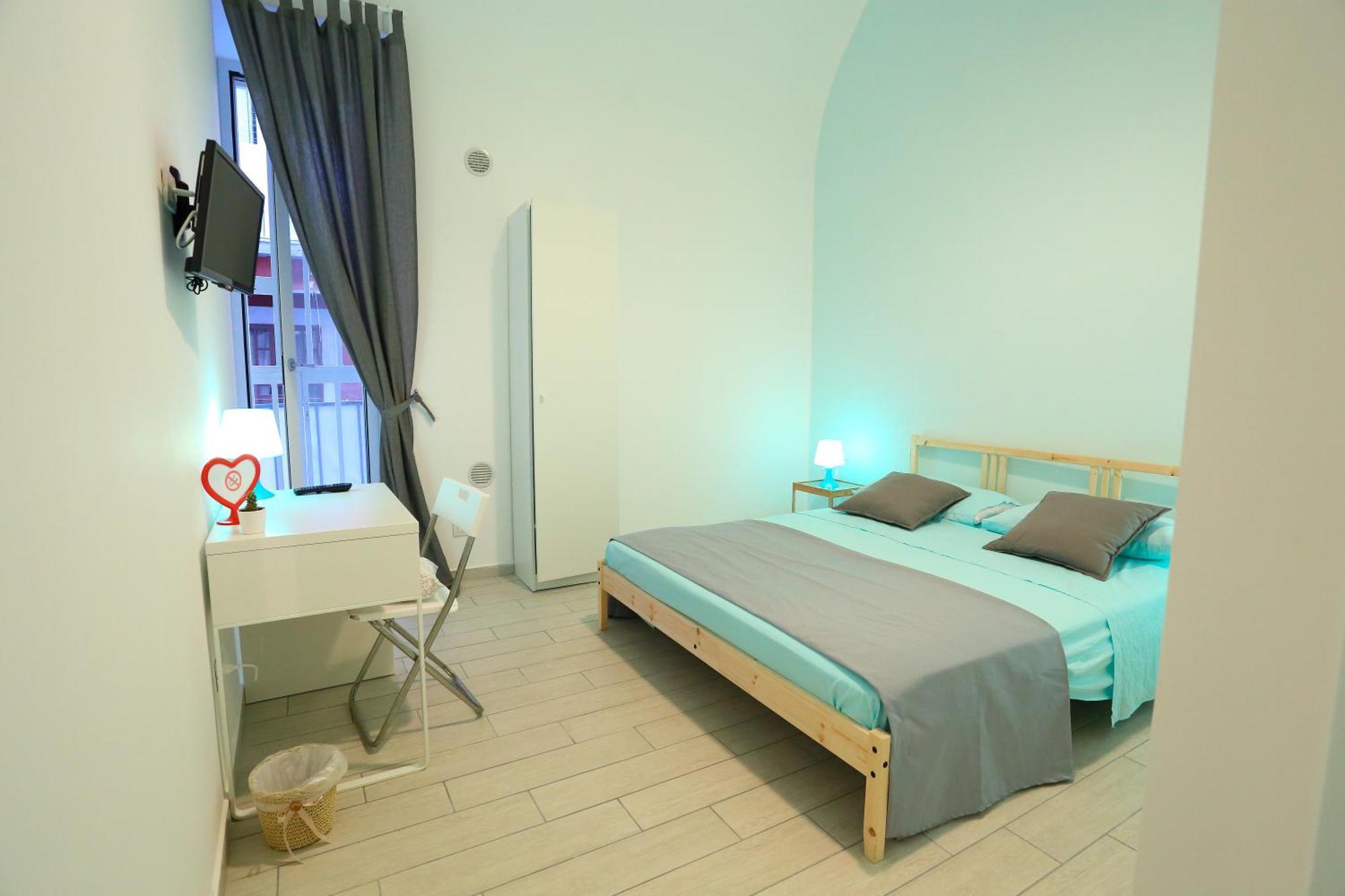 Bed & Breakfast A Festa Naples