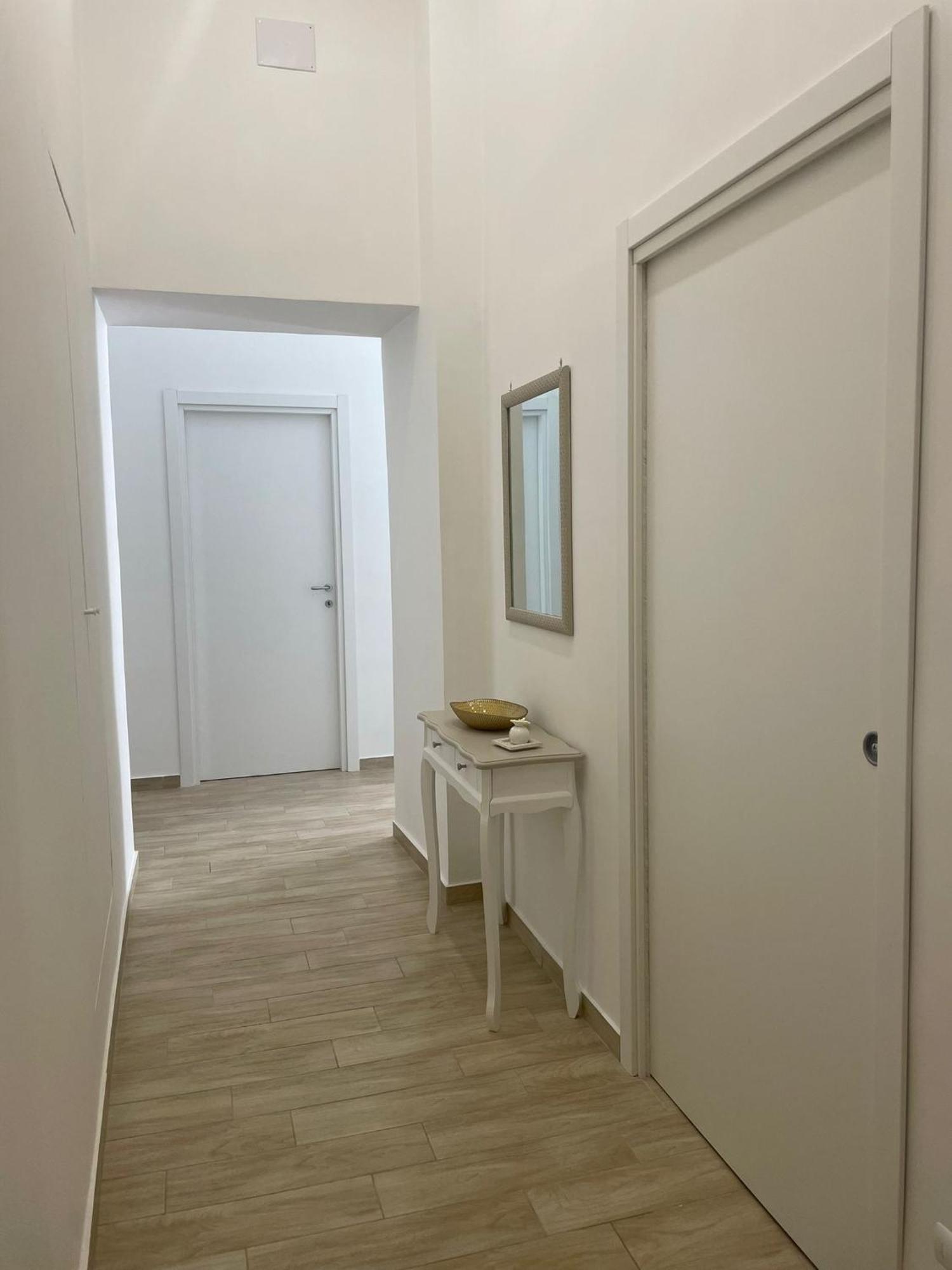 Duomo Luxury Apartment Naples