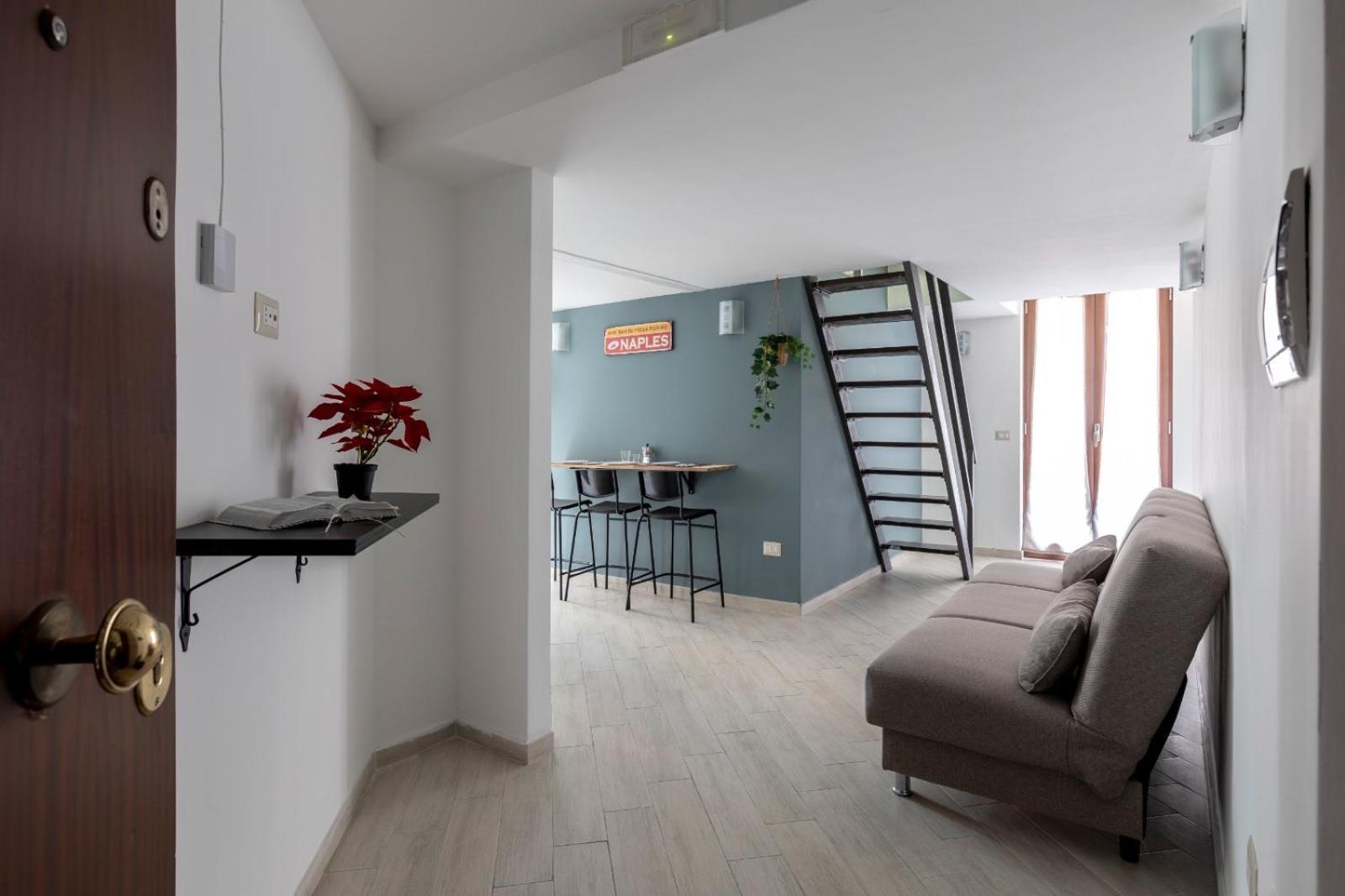 Apartment Hub Station Naples
