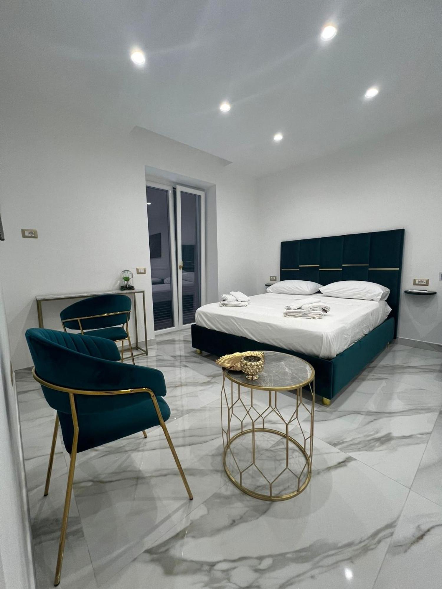 Guest house Familia Naples