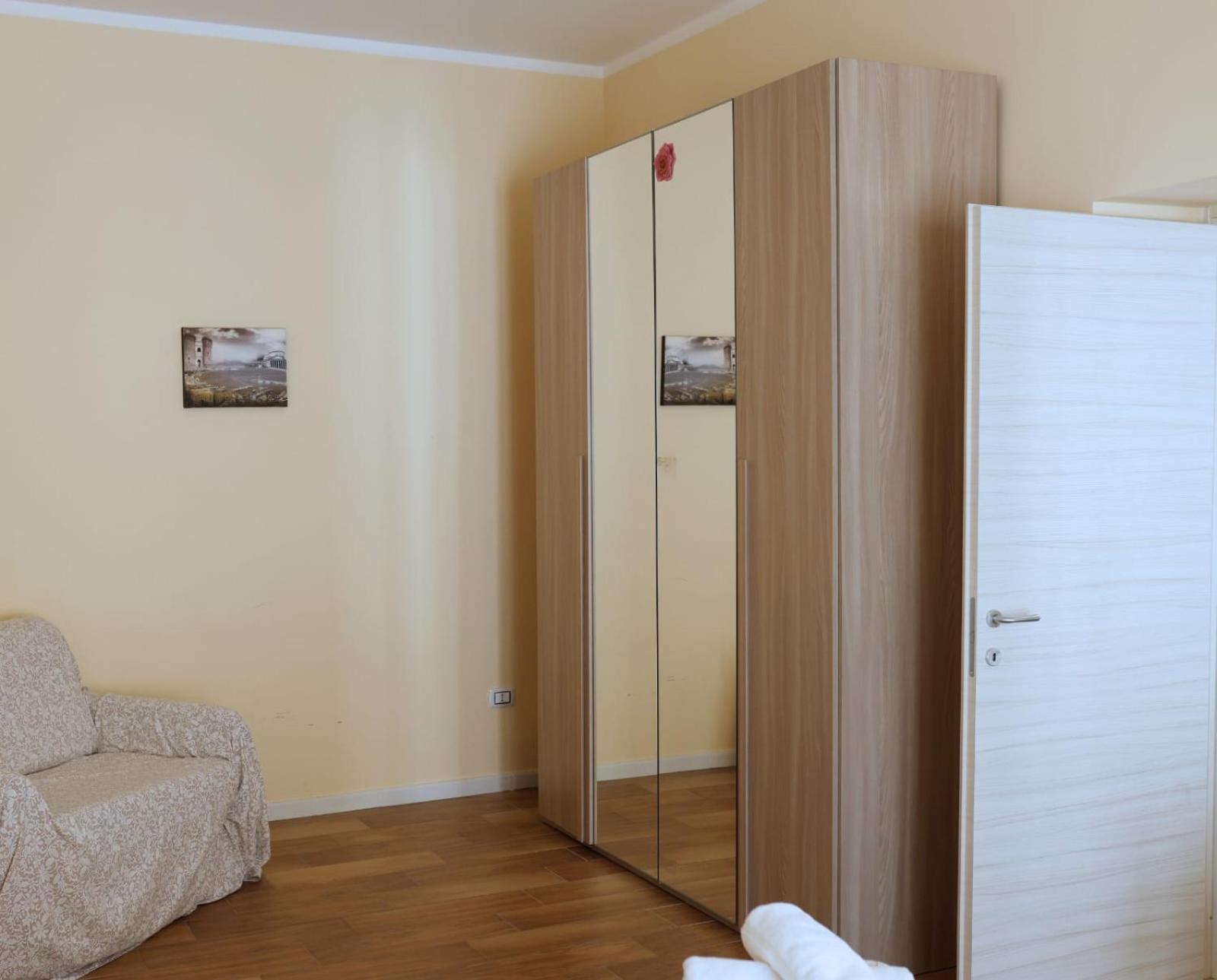 Apartment L'oasi Del Re - Naples