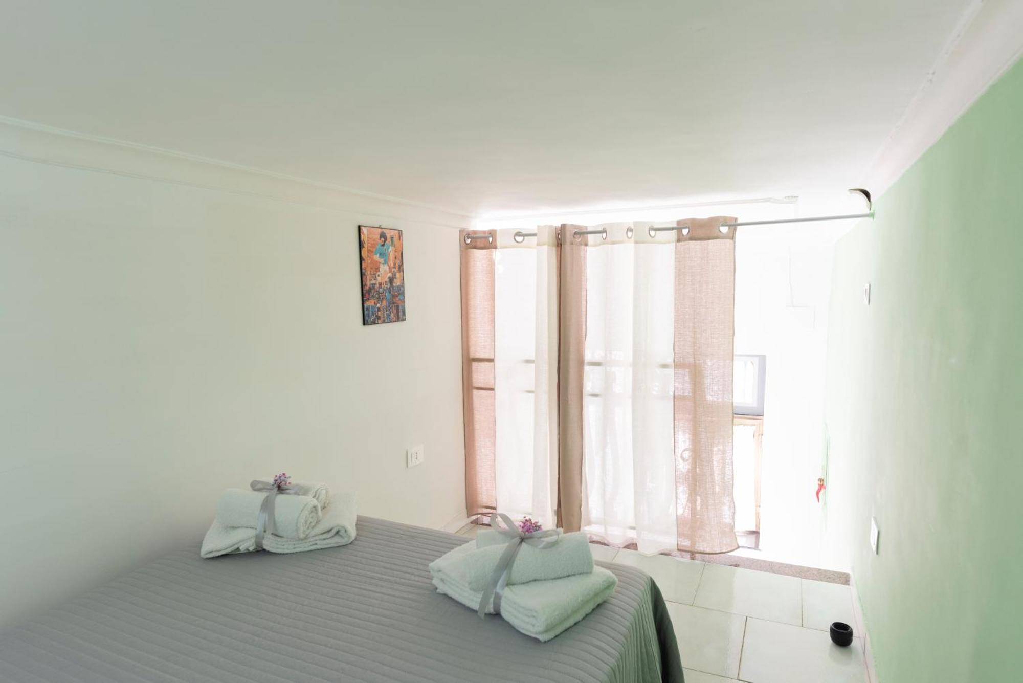 Apartment Seventeen *