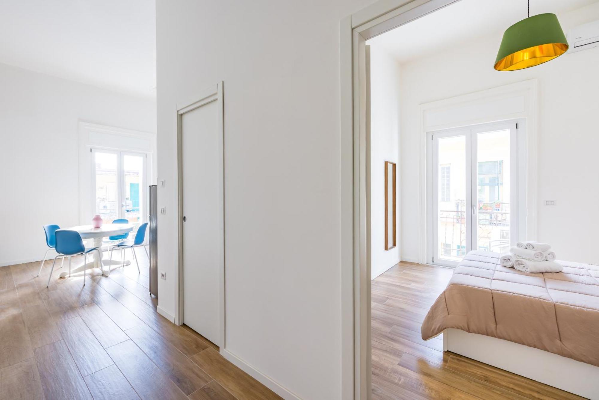 Sunny Panoramic By Napoliapartments *