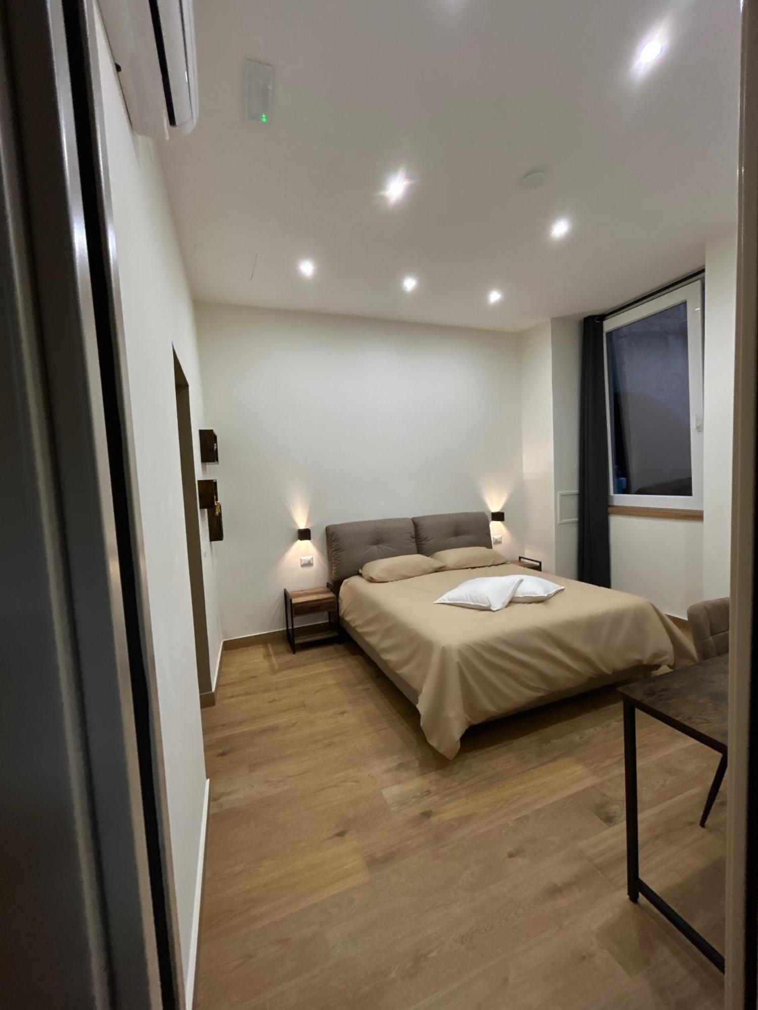 Somnia Luxury *
