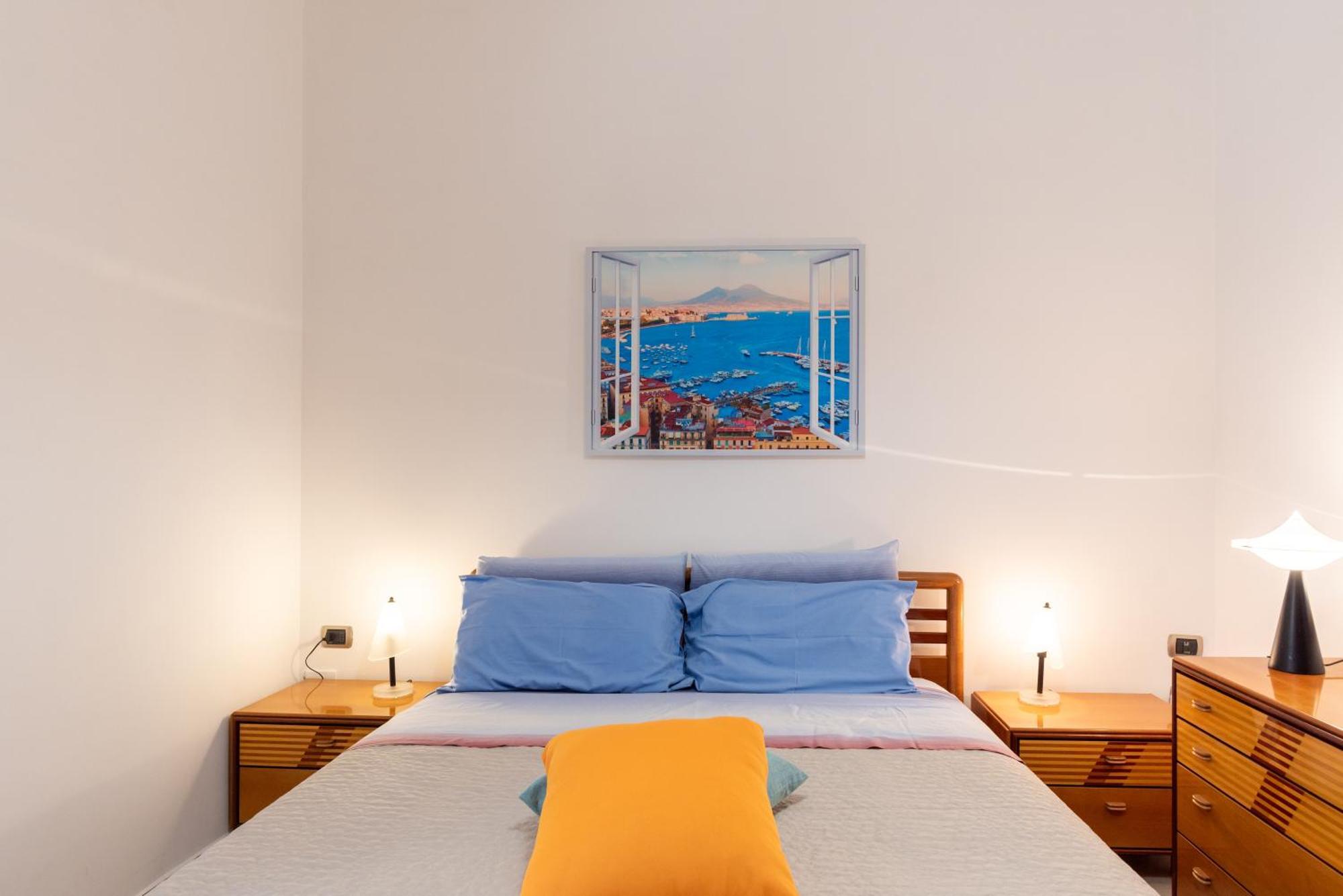 Apartment Am - Tra Il Centro E La Stazione Naples