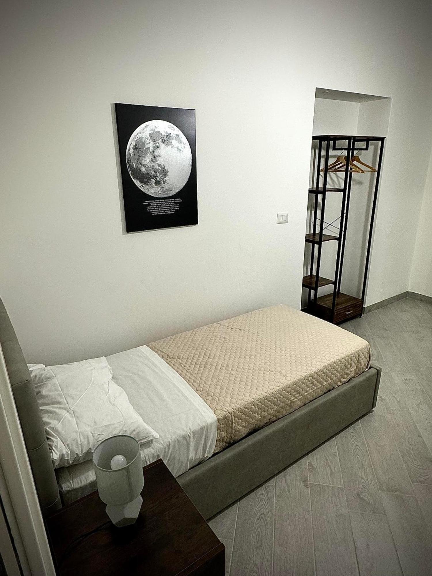 Parthenophouse Apartment *
