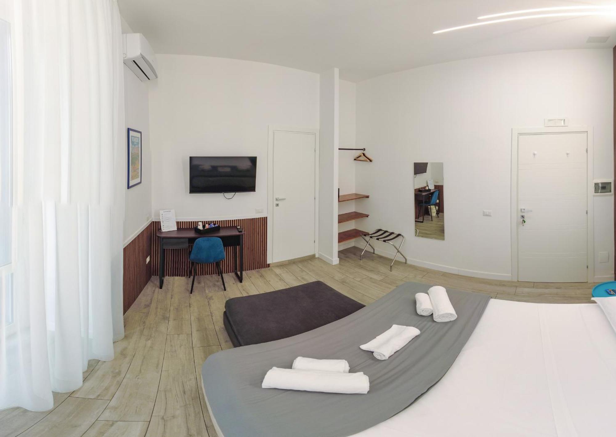 Universita Bed & Breakfast Naples