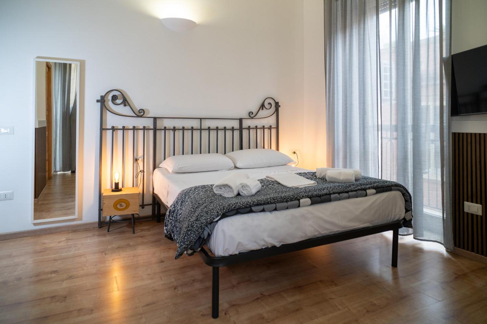 Universita Bed & Breakfast 2*