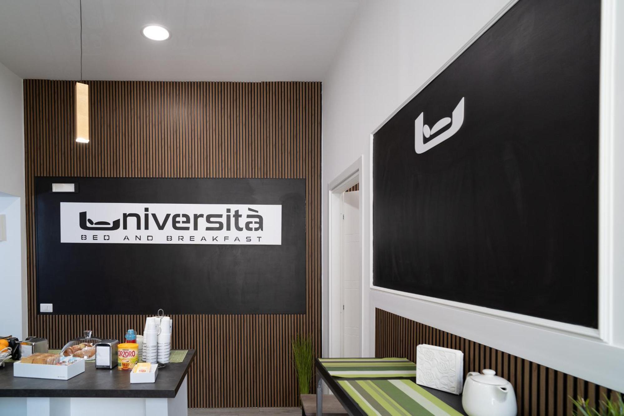 Universita Naples