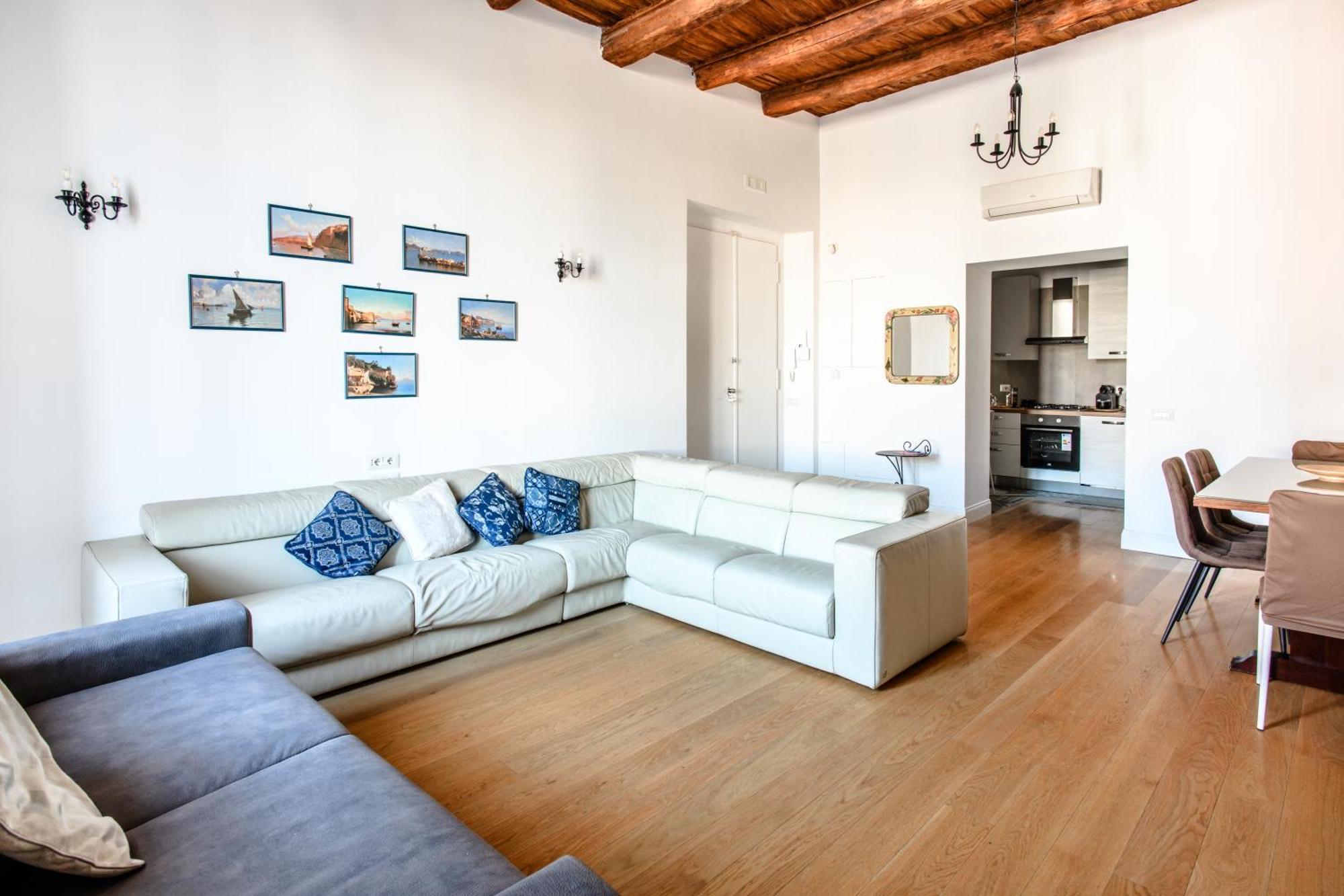 Heart Of By Dimorra Apartment Naples