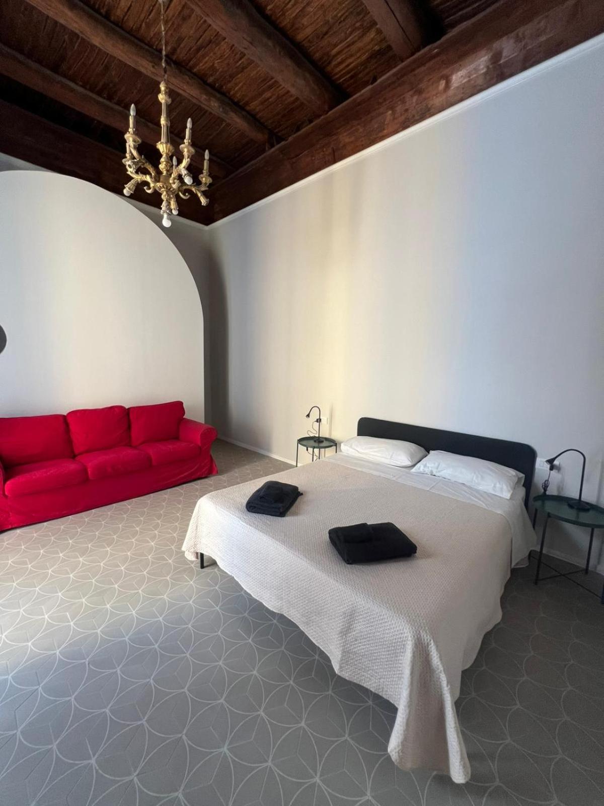 Toledo House Liberty * Naples