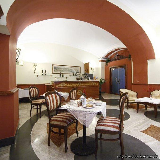 Bed & Breakfast La Pace Naples