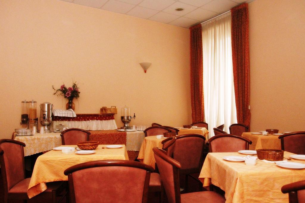 Hotel Luna Rossa 3*