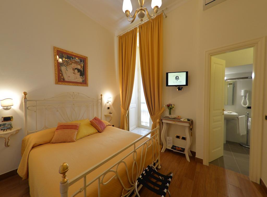 Residenza Via Dei Mille Bed & Breakfast 5*