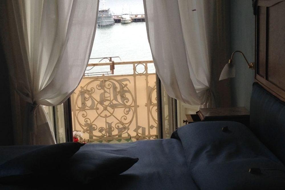 La Dimora Dei Baroni Bed & Breakfast