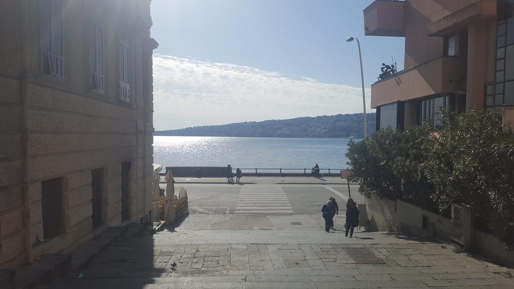 Apartment Seafront Naples