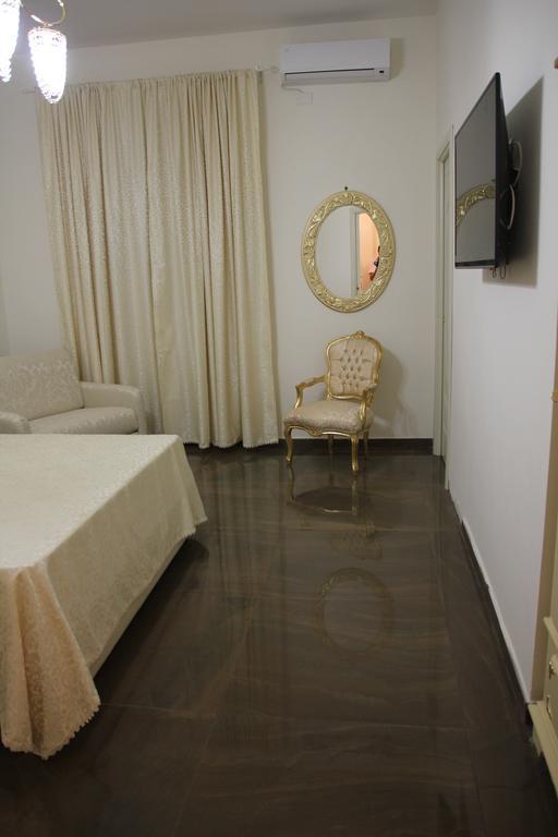 Beb Mariafrancesca Bed & Breakfast Naples