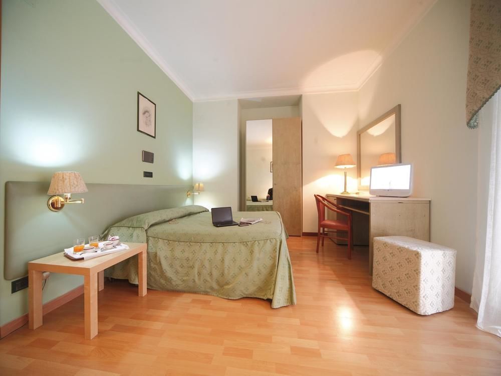 La Pace Bed & Breakfast 3*