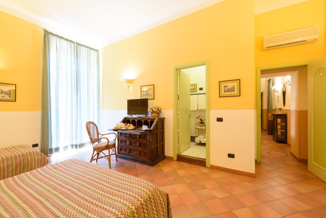 Mergellina Hotel