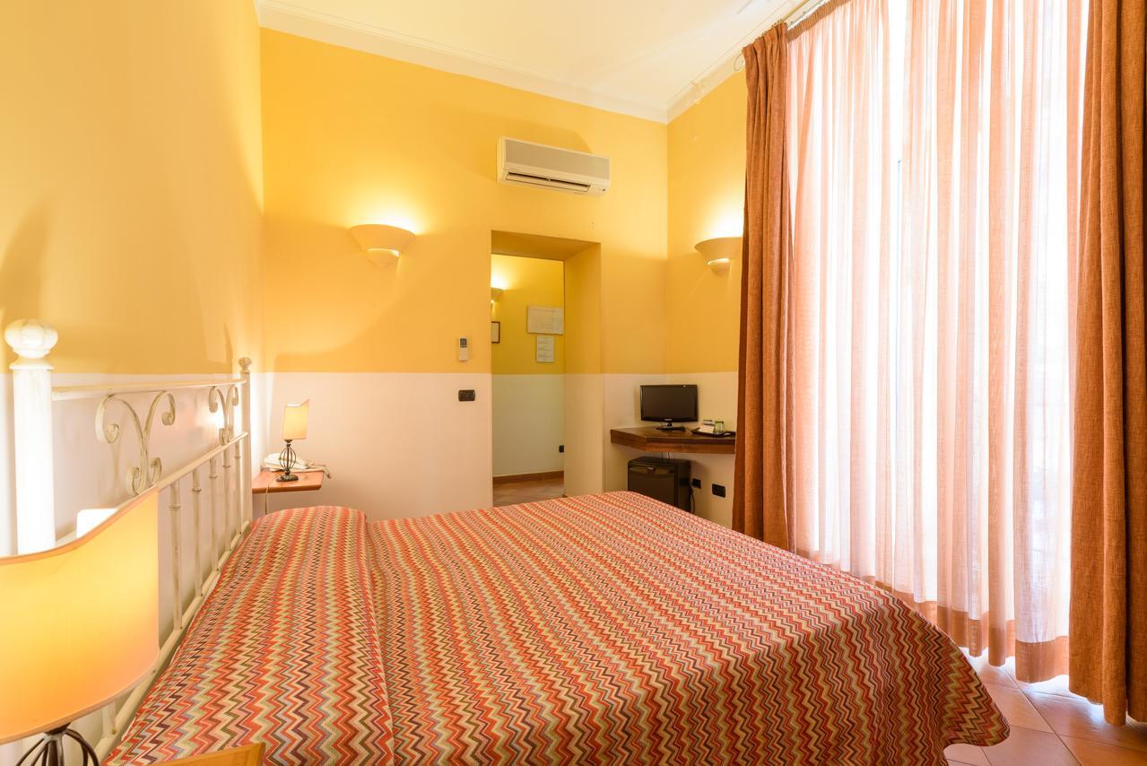 Mergellina Hotel 3*