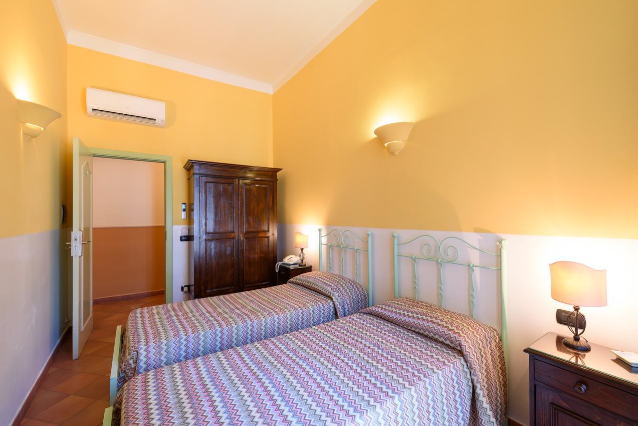 Mergellina 3*