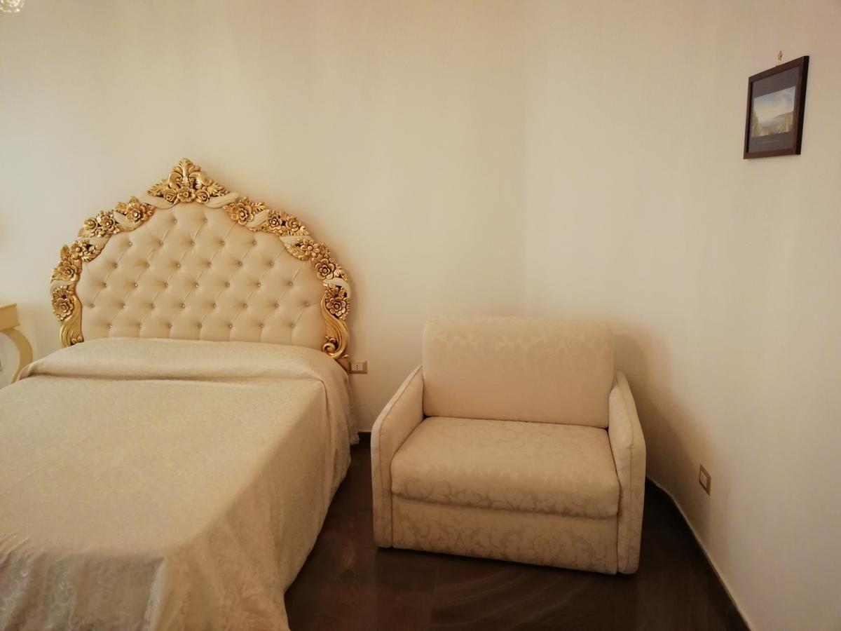 Beb Mariafrancesca Bed & Breakfast 3*
