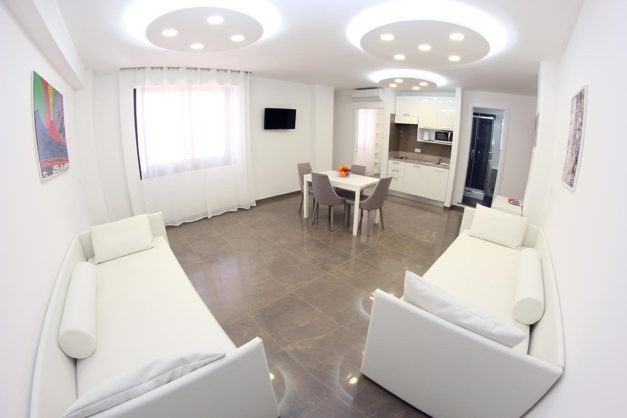 Apartment Mondo Suites Apartments