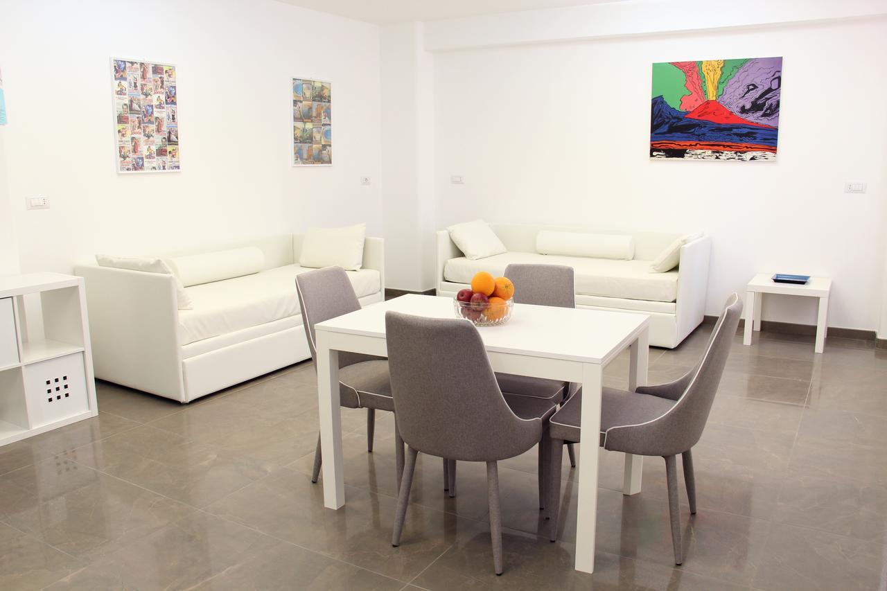 Mondo Suites Apartments * Naples