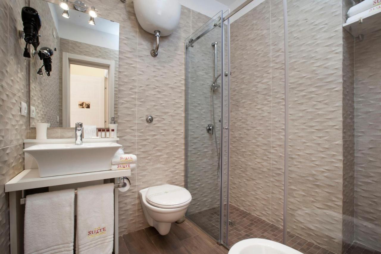 Dei Catalani Guest house 5*