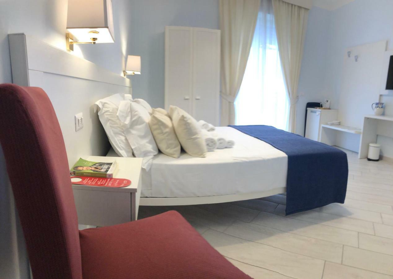 Maison Claudette Toledo Guest house *