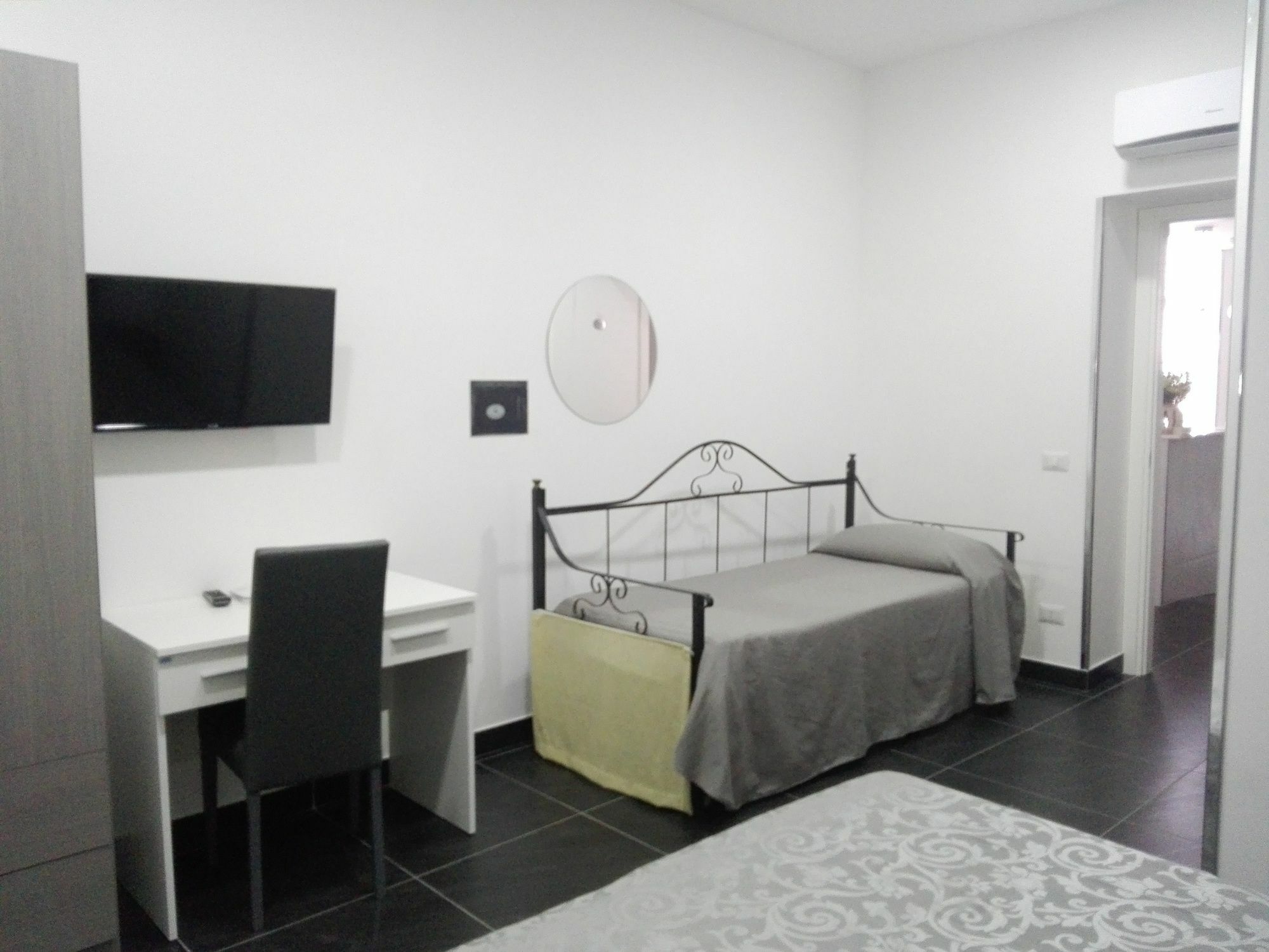 Garibaldi Luxury Naples
