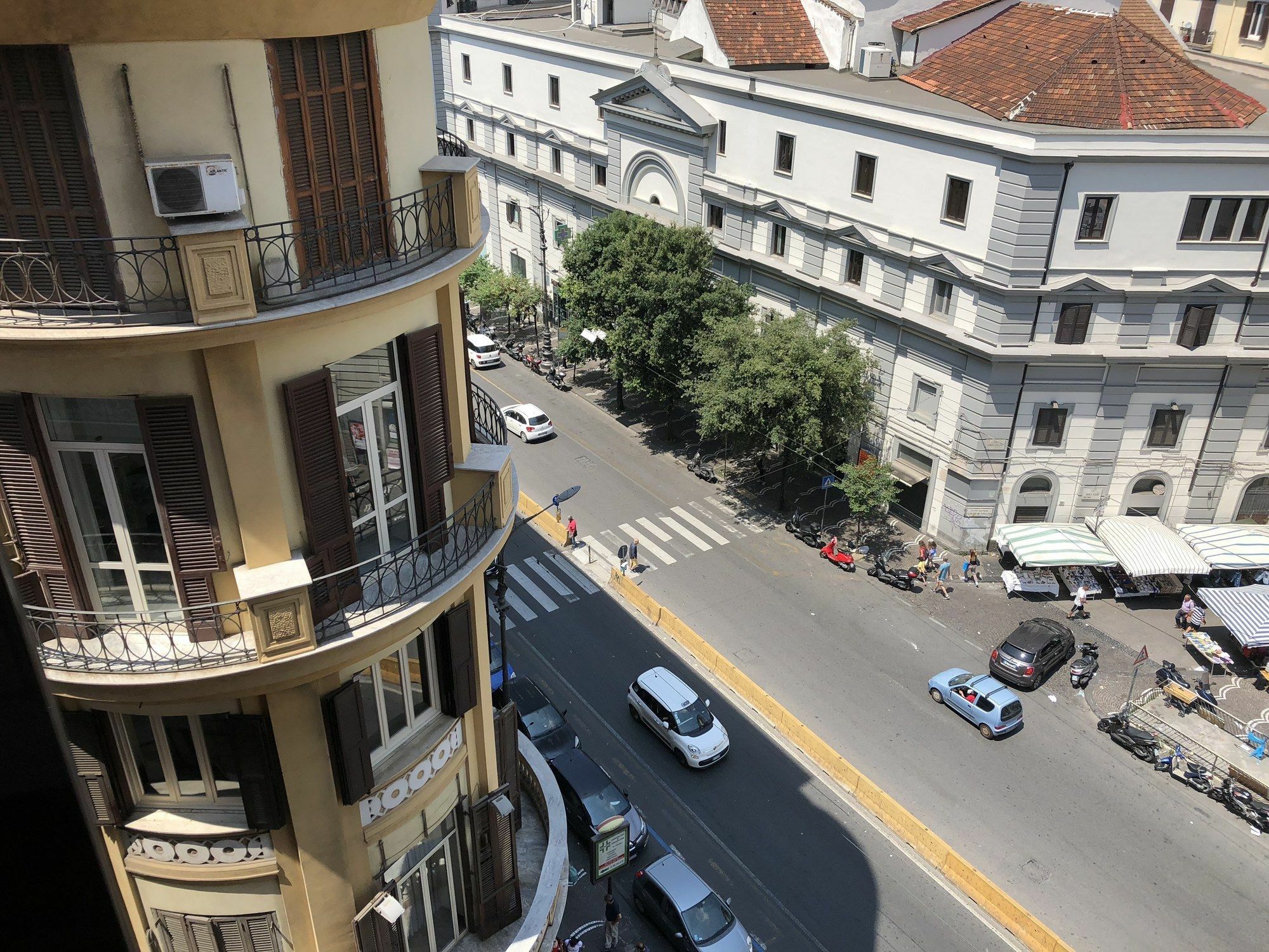 Garibaldi Luxury Hotel 3*