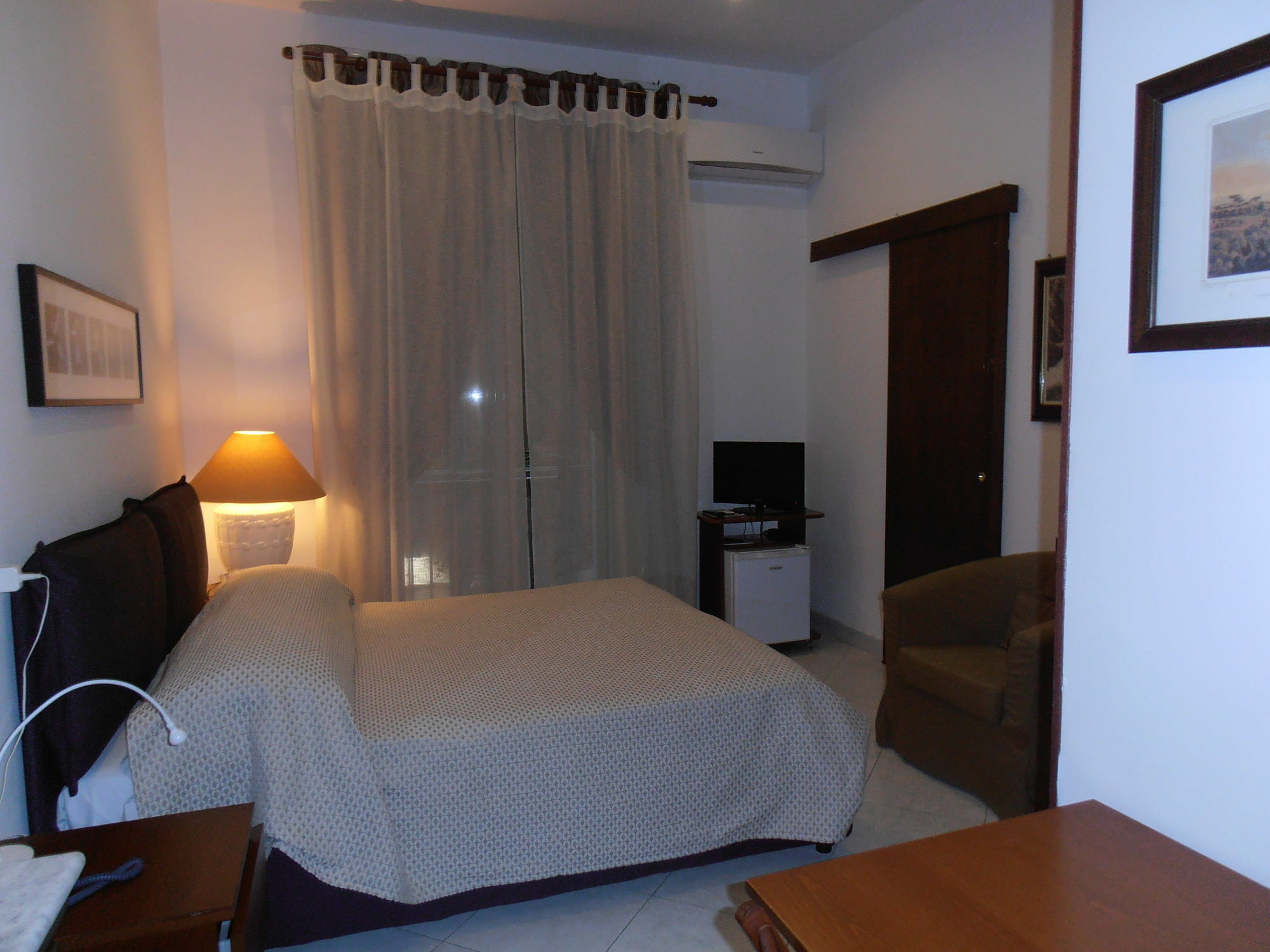 Plebiscito 3* Naples