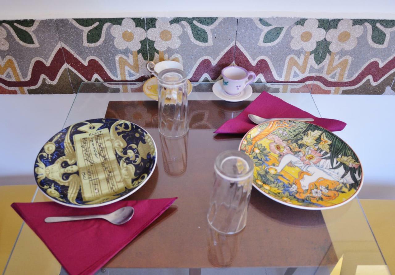 Doremi Terrace Naples