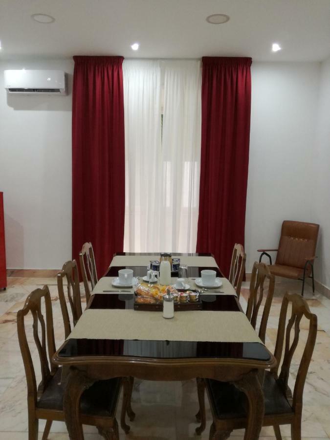 Spira Mirabilis 3* Naples