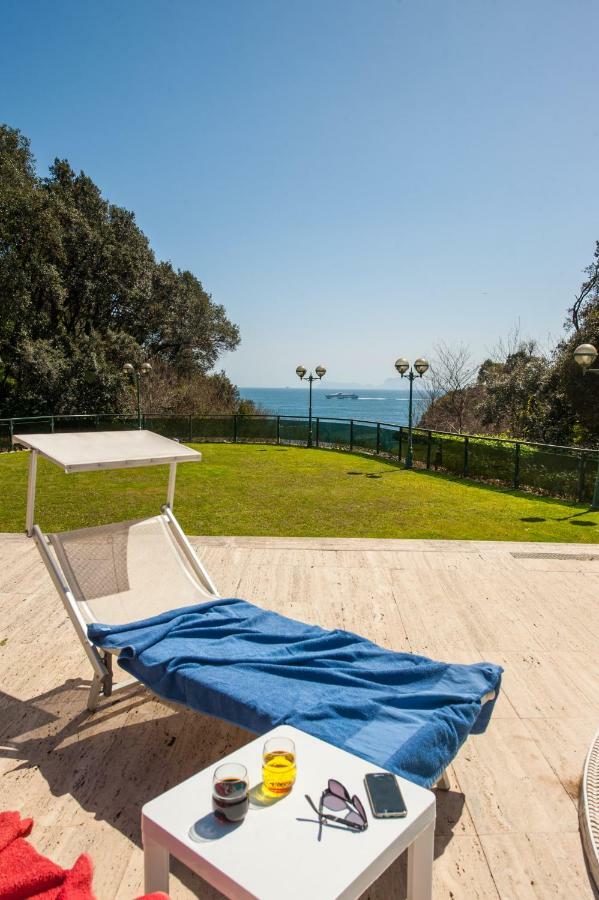 Apartment Holiday Family - Big On The Swimming Pool In Front Of Capri *