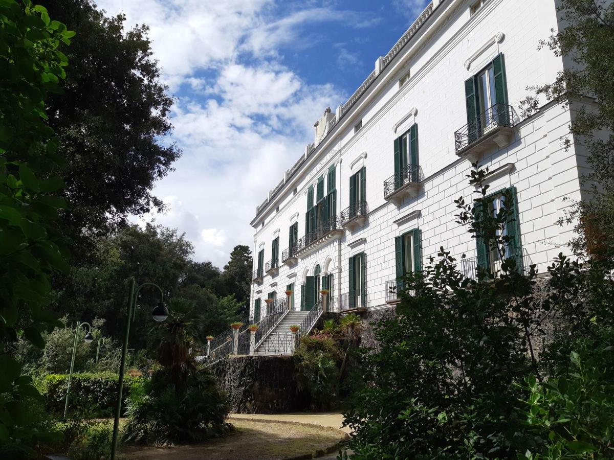 La Dolce Stanza Al Vomero Apartment