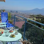 Spacious Panoramic Apartment - Half Way Center-Vomero District
