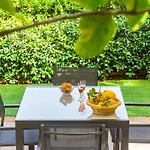 Villa Dolcevita With Parking By Napoliapartments