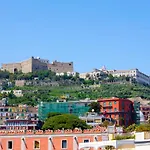 Vivaldo Suite Piazza Dei Martiri - Guest House