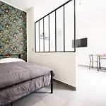 Apartment In The Heart Of Naples
