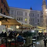 Piazza Del Gesu Apartment
