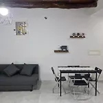 Vincent\'S House