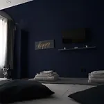 Royalty Rooms & Spa