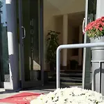 Hotel Leopardi