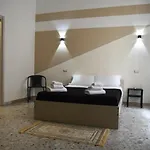 Napul\'E
