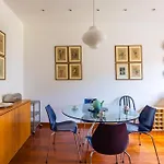 Colonna Classic Style Apartment By Wonderful Italy