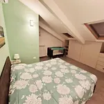 Wanda House