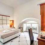 Garibaldi Suite